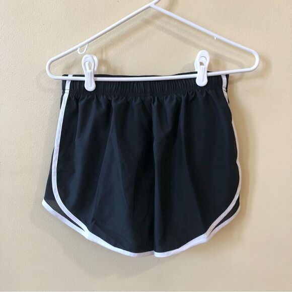 Black Nike Shorts NWT - Picture 2 of 4